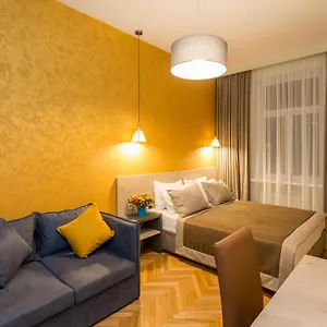 Luxury 3 Bedroom By Freedom Square City Center Tbilisi